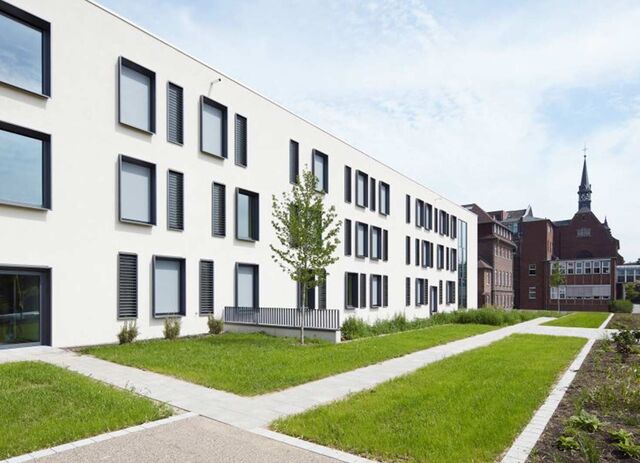 Außenansicht der Klinik Königshof.